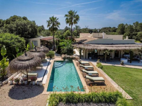 Lavish villa with private pool